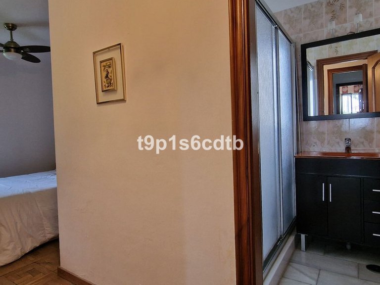 Villa for Sale in Marbella, Malaga 29