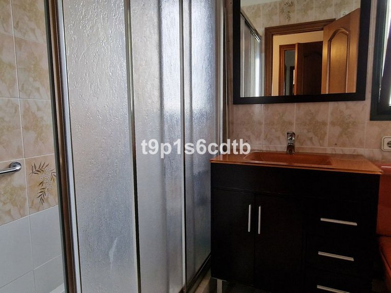 Villa for Sale in Marbella, Malaga 30
