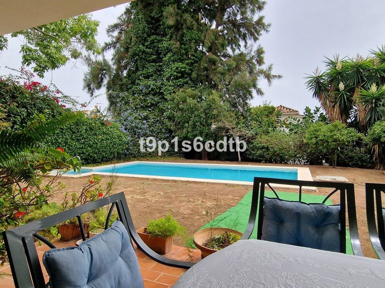 Villa for Sale in Marbella, Malaga 31