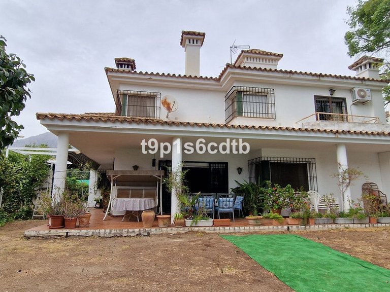 Villa for Sale in Marbella, Malaga 4