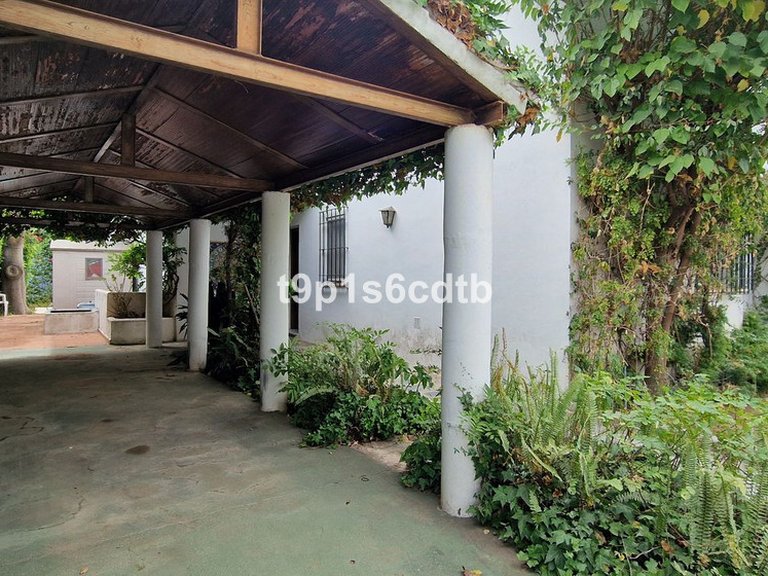 Villa for Sale in Marbella, Malaga 40