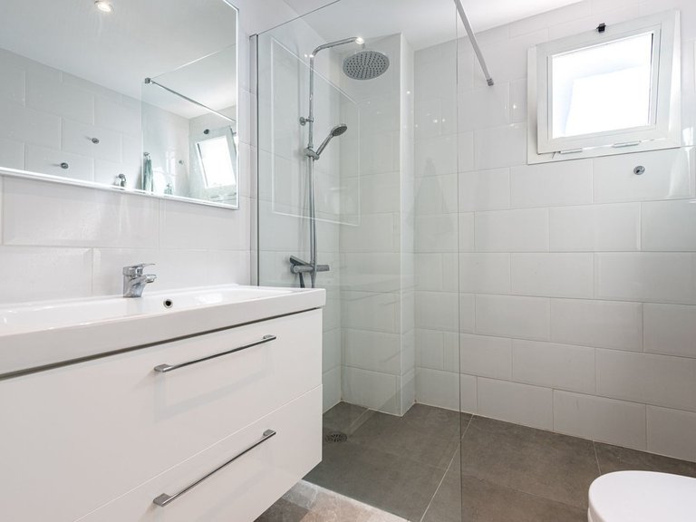 Apartment for Sale in Nueva Andalucía, Malaga 16