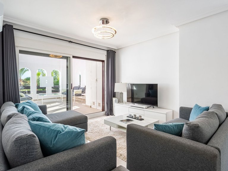 Apartment for Sale in Nueva Andalucía, Malaga 2
