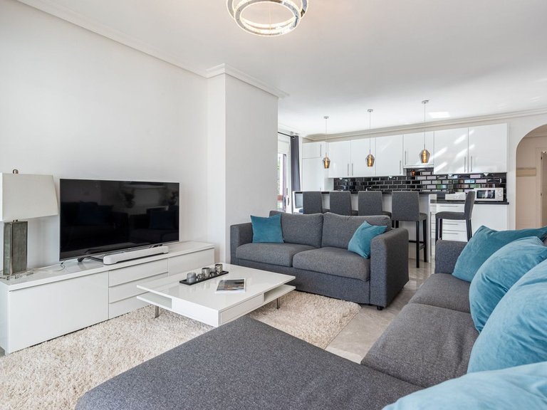 Apartment for Sale in Nueva Andalucía, Malaga 4