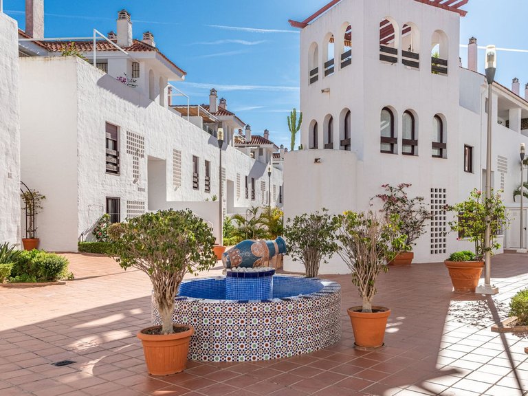 Apartment for Sale in Nueva Andalucía, Malaga 8