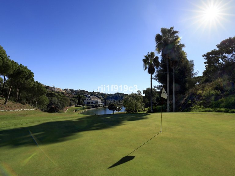 Apartment for Sale in Elviria, Malaga 32