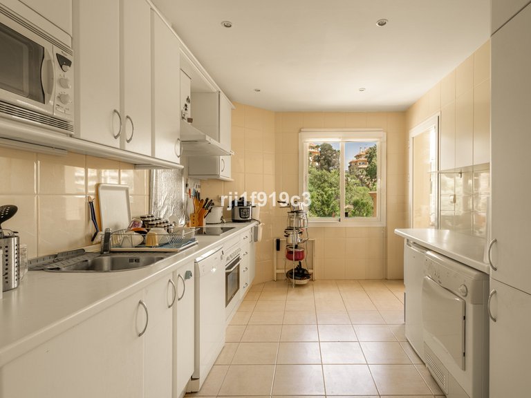 Apartment for Sale in Elviria, Malaga 6