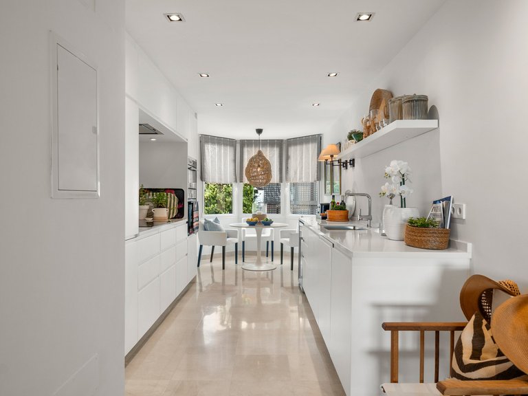 Apartment for Sale in Nueva Andalucía, Malaga 15