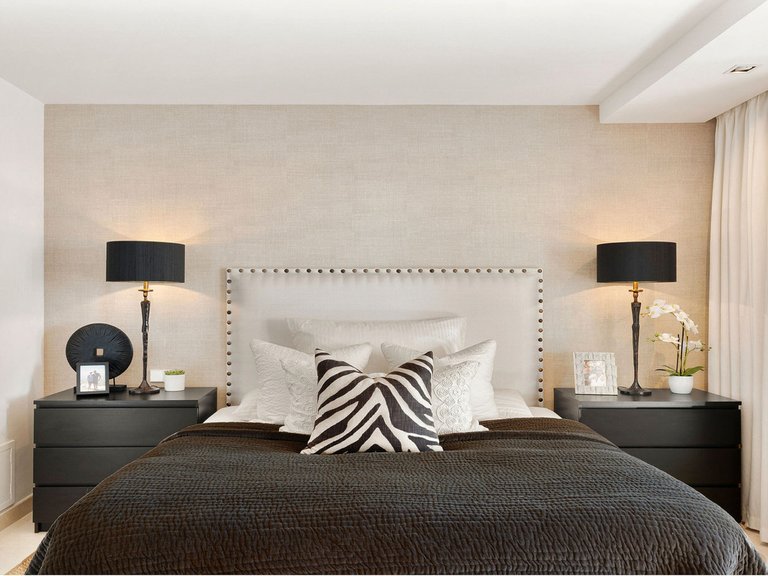 Apartment for Sale in Nueva Andalucía, Malaga 16