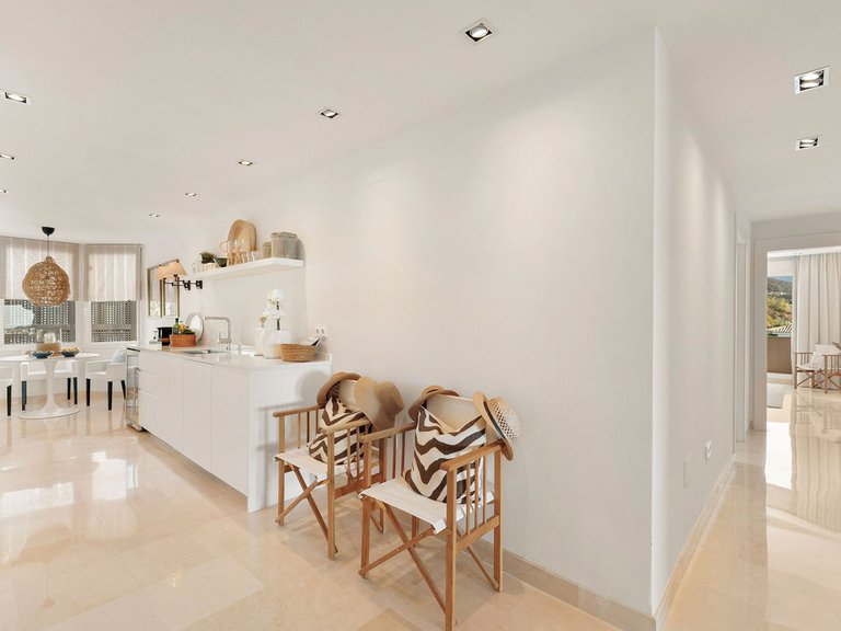 Apartment for Sale in Nueva Andalucía, Malaga 31