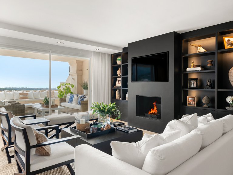 Apartment for Sale in Nueva Andalucía, Malaga 5