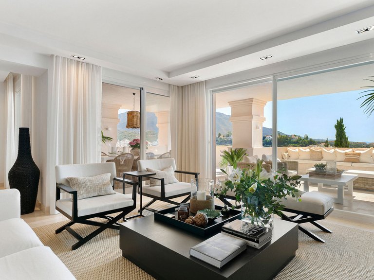 Apartment for Sale in Nueva Andalucía, Malaga 9
