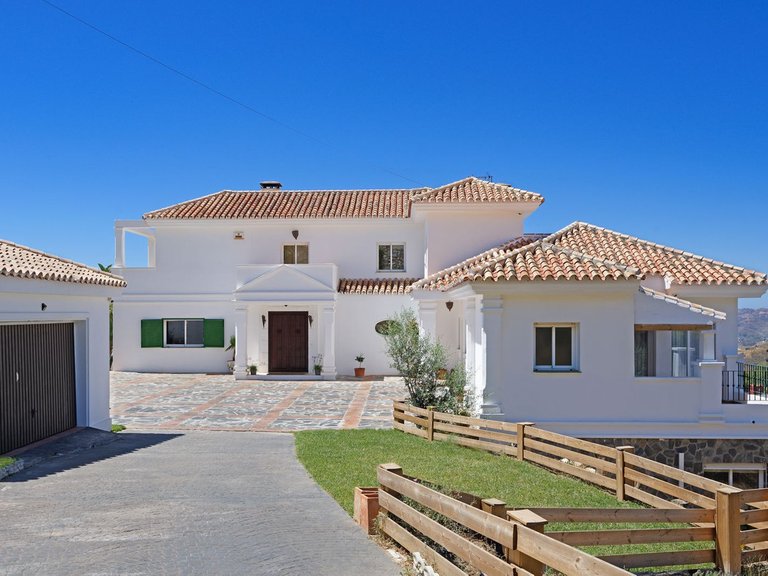 Villa for Sale in Costa del Sol, Mijas, Malaga 2