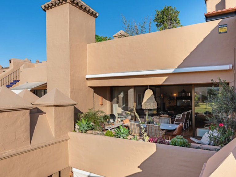 Apartment for Sale in Atalaya, Malaga 38