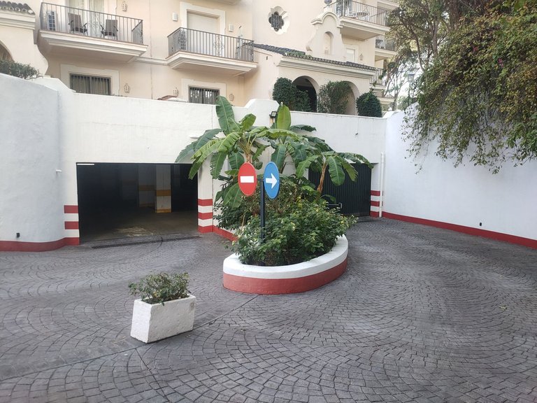 Apartment for Sale in Puerto Banús, Malaga 10