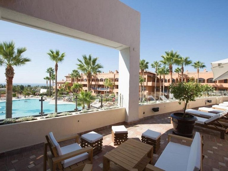 Apartment for Sale in Benahavís, Malaga 43