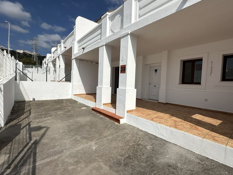 Villa for Sale in Doña Julia, Malaga 1
