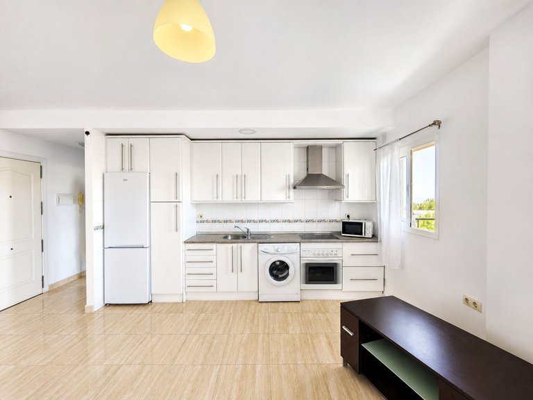 Apartment for Sale in San Luis De Sabinillas, Malaga 7
