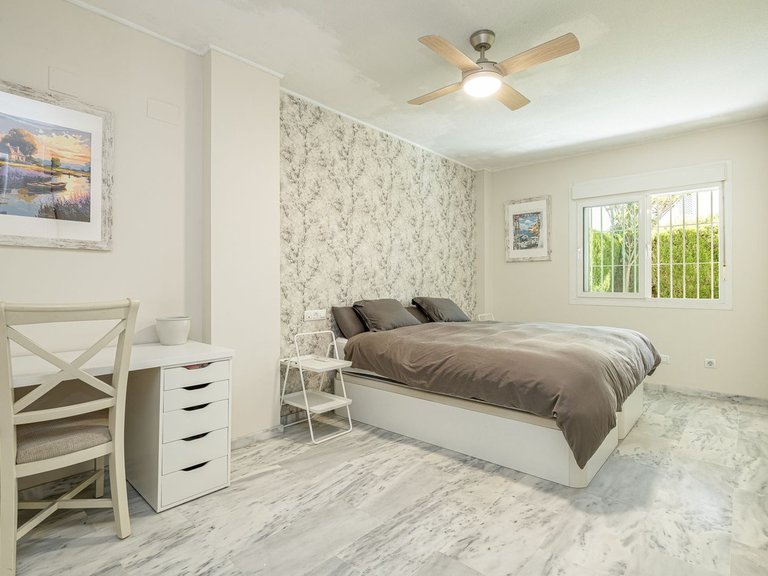 Apartment for Sale in Nueva Andalucía, Malaga 15