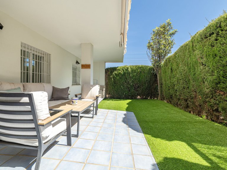Apartment for Sale in Nueva Andalucía, Malaga 23