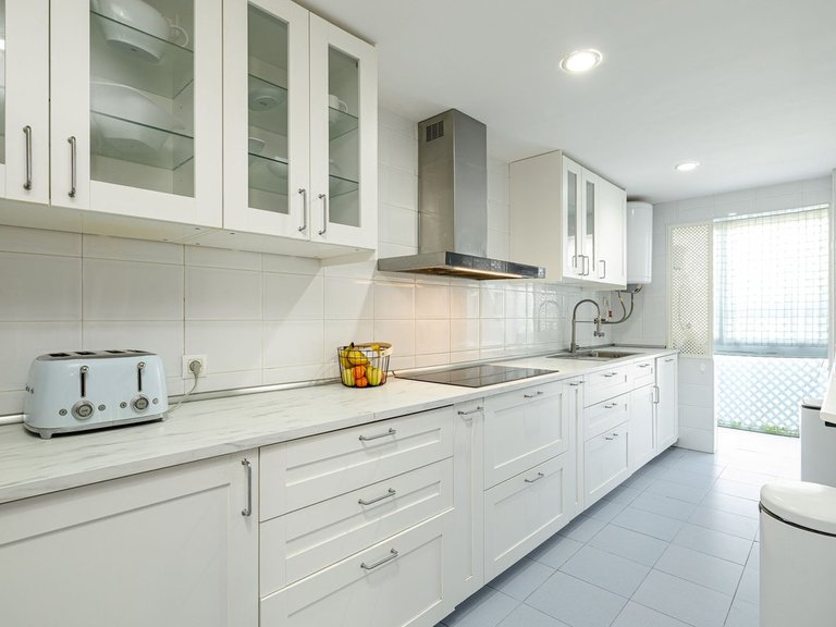 Apartment for Sale in Nueva Andalucía, Malaga 8