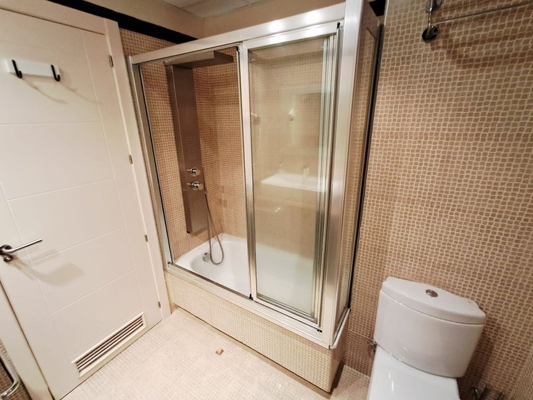 Apartment for Sale in Benalmadena, Malaga 12