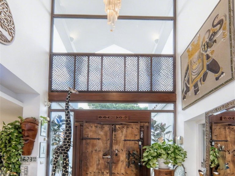 Villa for Sale in New Golden Mile, Malaga 24
