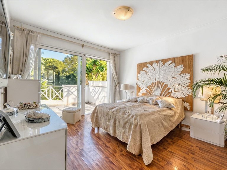 Villa for Sale in New Golden Mile, Malaga 34