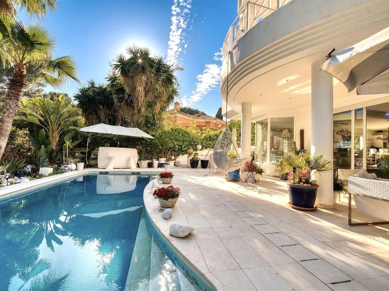Villa for Sale in New Golden Mile, Malaga 47