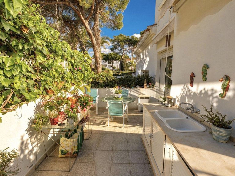 Villa for Sale in New Golden Mile, Malaga 48