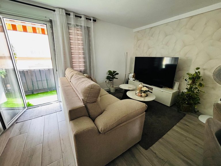 Apartment for Sale in Las Lagunas, Malaga 2