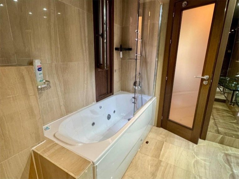 Apartment for Sale in New Golden Mile, Malaga 20