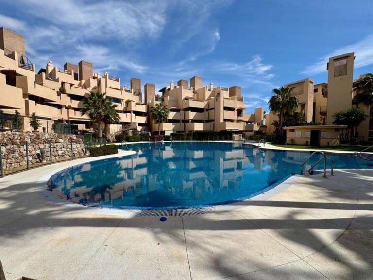 Apartment for Sale in New Golden Mile, Malaga 22
