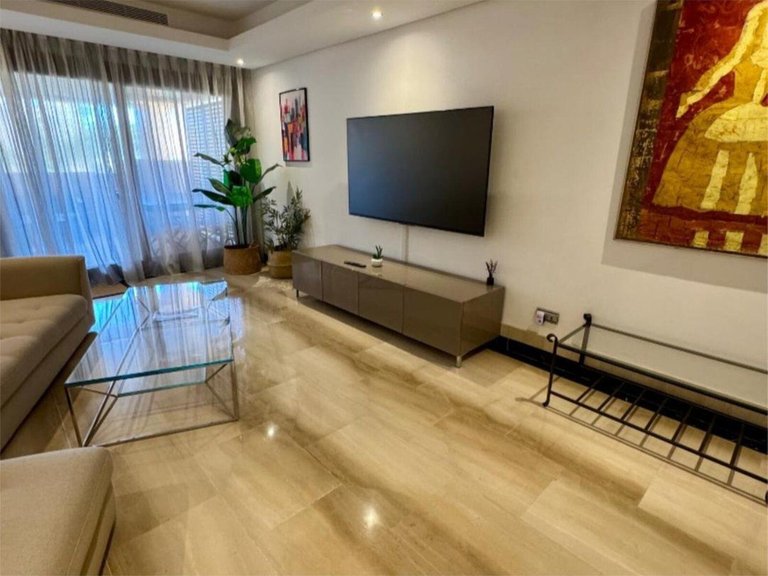 Apartment for Sale in New Golden Mile, Malaga 6