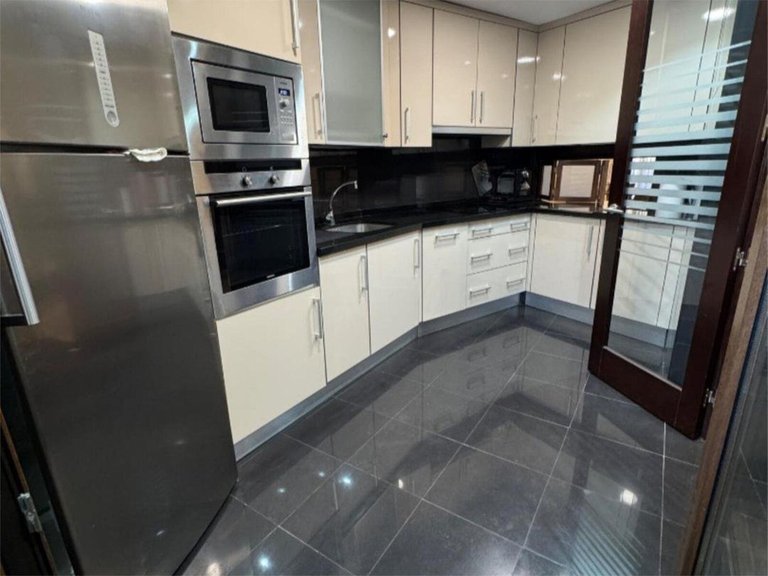 Apartment for Sale in New Golden Mile, Malaga 7