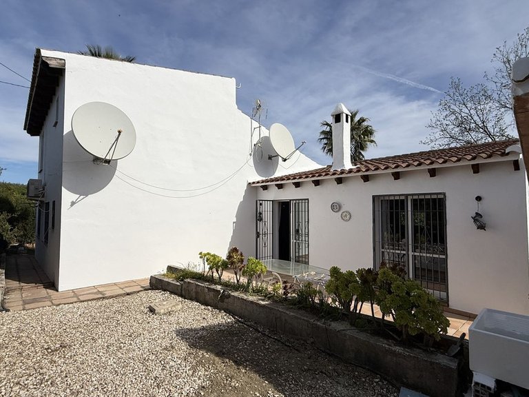 Villa for Sale in Coín, Malaga 17