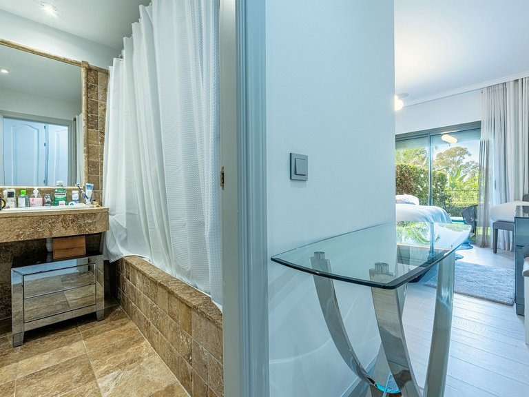 Apartment for Sale in Estepona, Malaga 8