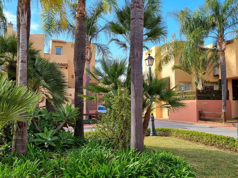 Villa for Sale in Nueva Andalucía, Malaga 23