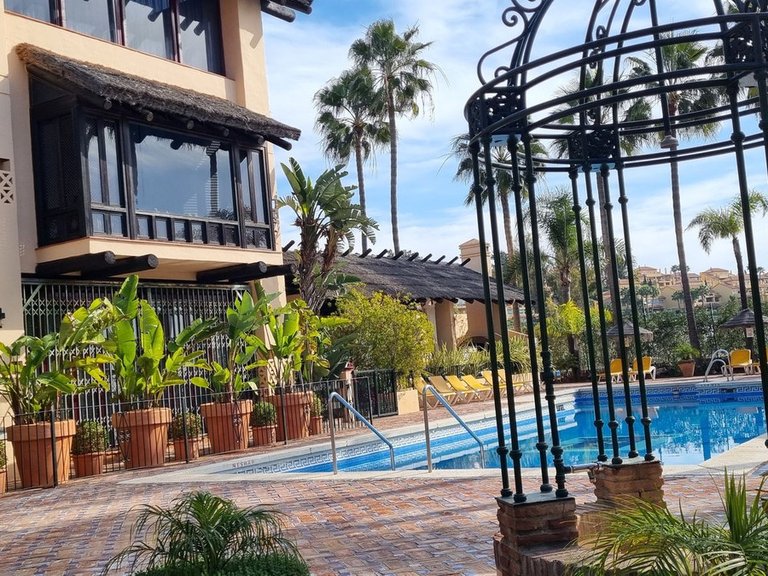 Villa for Sale in Nueva Andalucía, Malaga 26