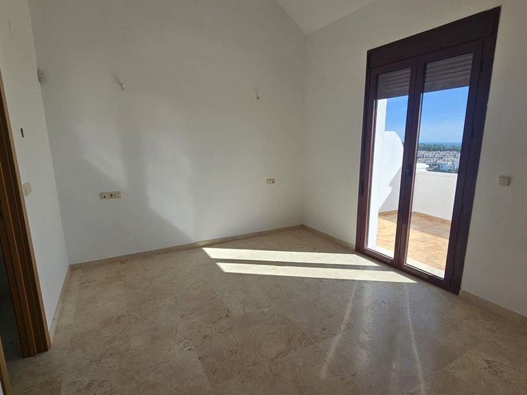 Villa for Sale in Doña Julia, Malaga 8