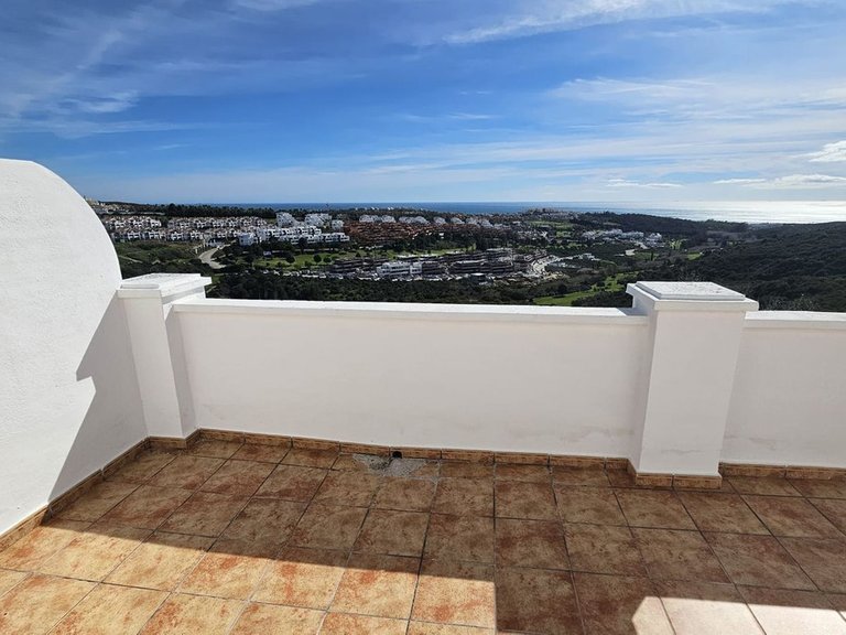 Villa for Sale in Doña Julia, Malaga 9