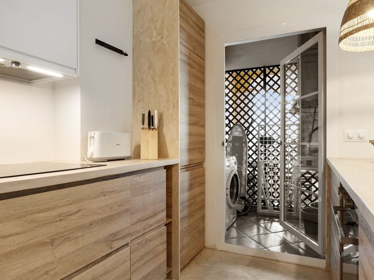 Apartment for Sale in Nueva Andalucía, Malaga 17
