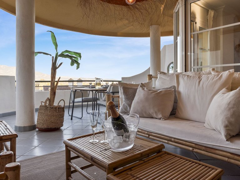 Apartment for Sale in Nueva Andalucía, Malaga 20