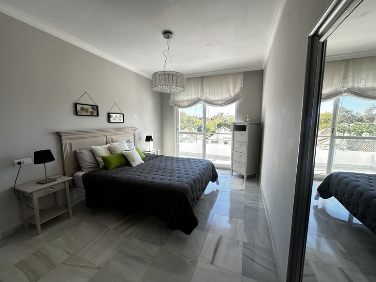 Villa for Sale in Nueva Andalucía, Malaga 2