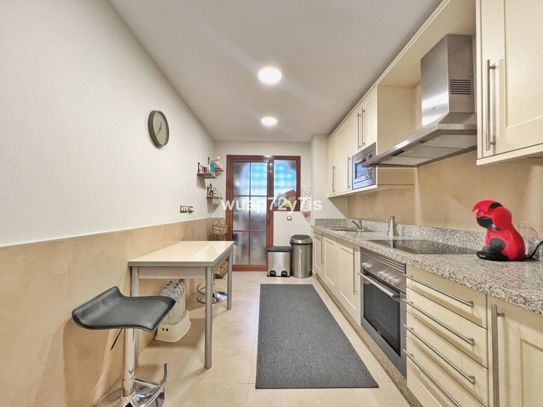 Apartment for Sale in Benahavís, Malaga 11