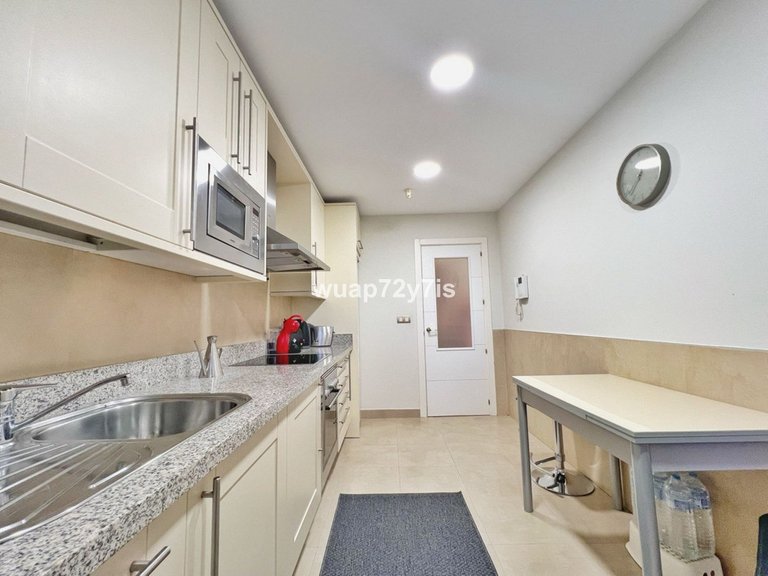 Apartment for Sale in Benahavís, Malaga 12