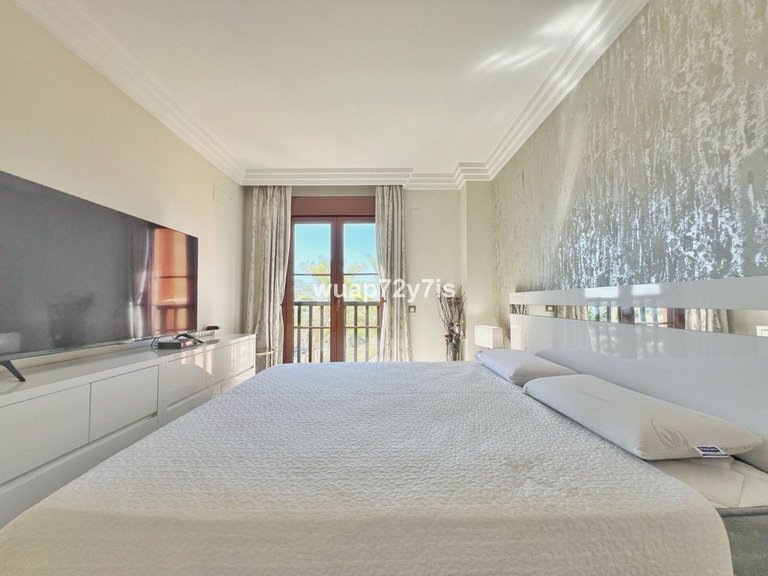 Apartment for Sale in Benahavís, Malaga 18