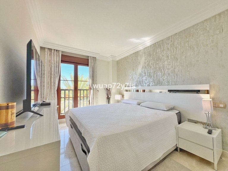 Apartment for Sale in Benahavís, Malaga 19