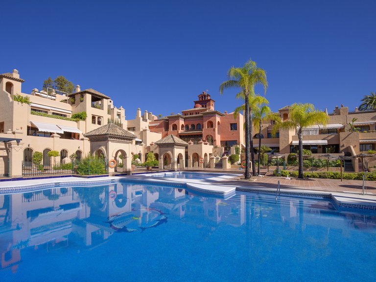 Apartment for Sale in Estepona, Malaga 1