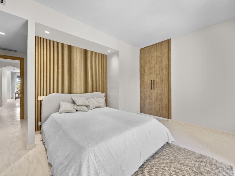 Apartment for Sale in Estepona, Malaga 20